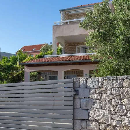 Apartment Nomads Hvar Town